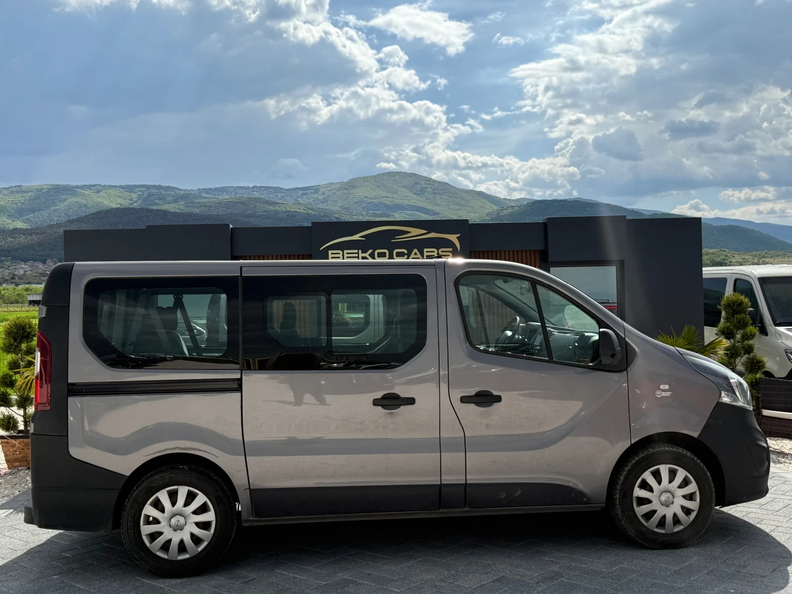Opel Vivaro 9-местен Нов внос от Белгия! - изображение 5