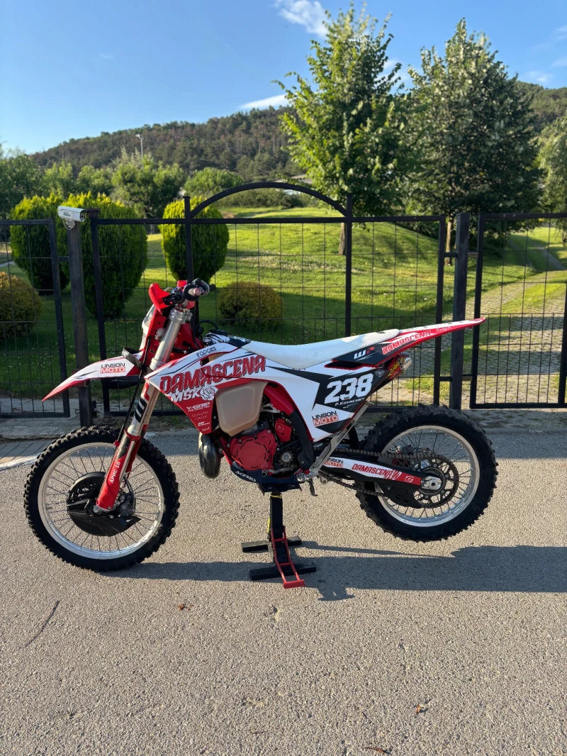 GASGAS EC 300 2025, снимка 3 - Мотоциклети и мототехника - 52397453