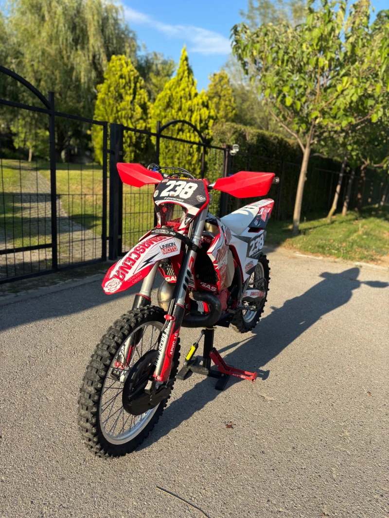 GASGAS EC 300 2025, снимка 4 - Мотоциклети и мототехника - 52397453