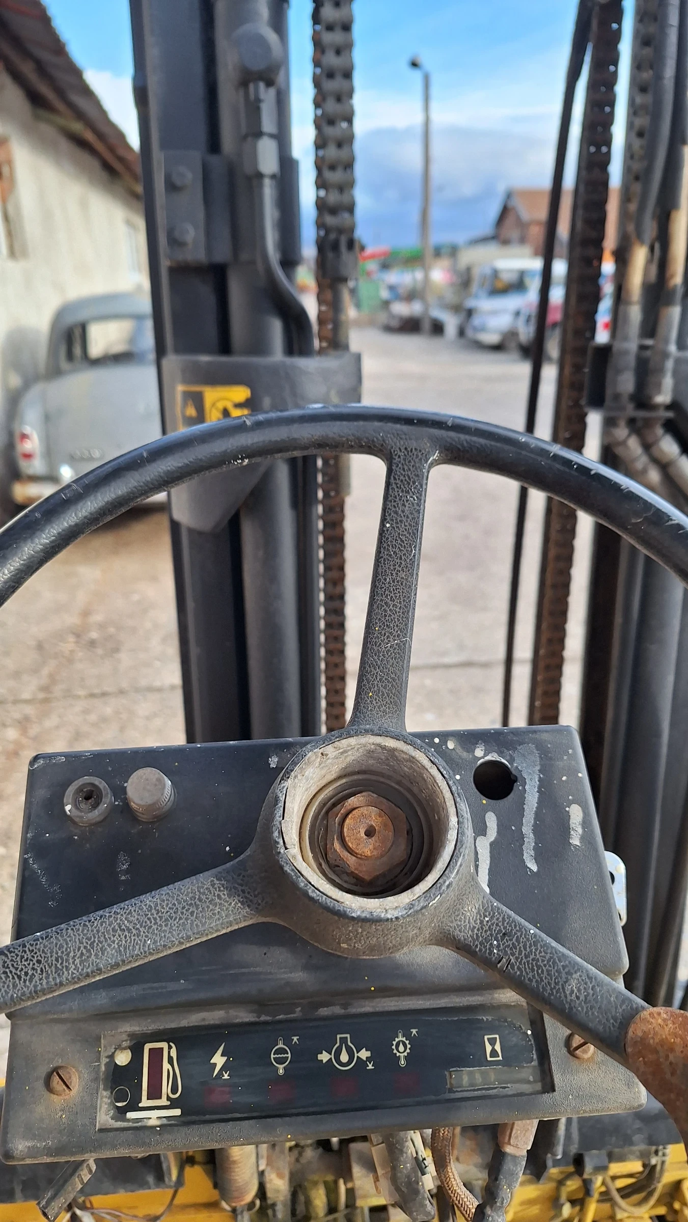 ������� Cat ������� 4 ��������� | Mobile.bg � ����������� 5