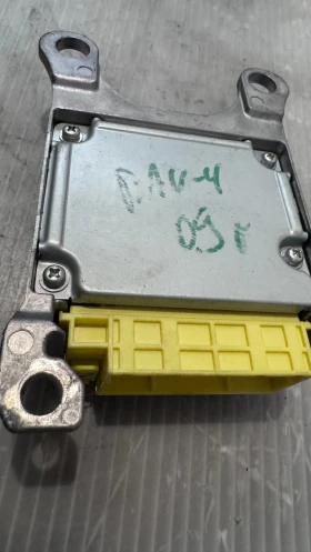 Airbag  /  /  a Toyota Rav4 - 150300-2041 / 89170-2041 | Mobile.bg    2