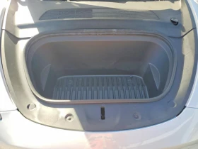 Tesla Model Y Long Range, снимка 12