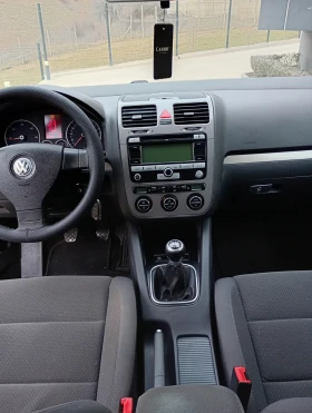 VW Golf 1.9 TDI 105 4x4 6ск Подгрев Парктроник, снимка 7