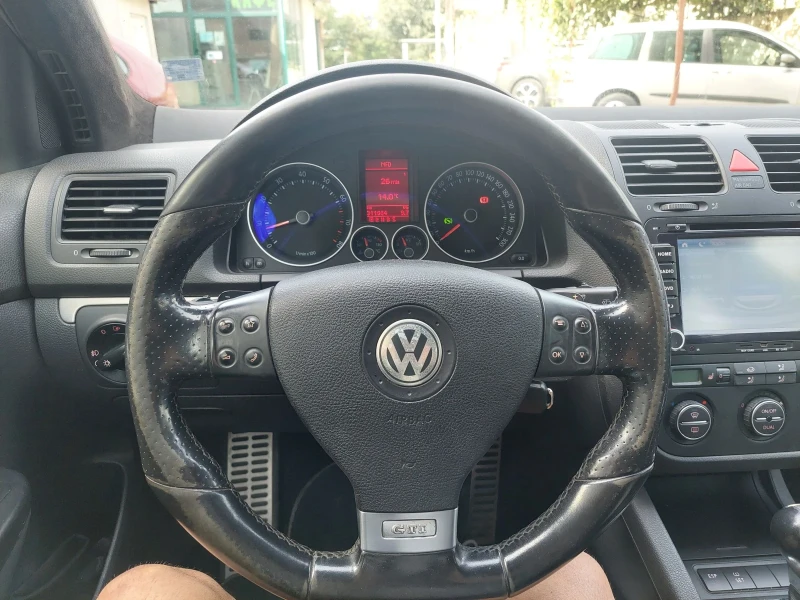 VW Golf Gti , снимка 11 - Автомобили и джипове - 47487892