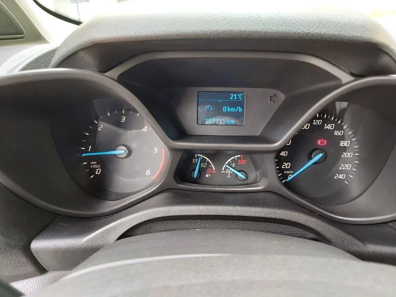 Ford Connect Bан, снимка 11 - Автомобили и джипове - 47939793