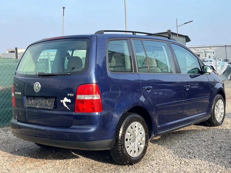 VW Touran 1.6 Бензин, снимка 4 - Автомобили и джипове - 48369009