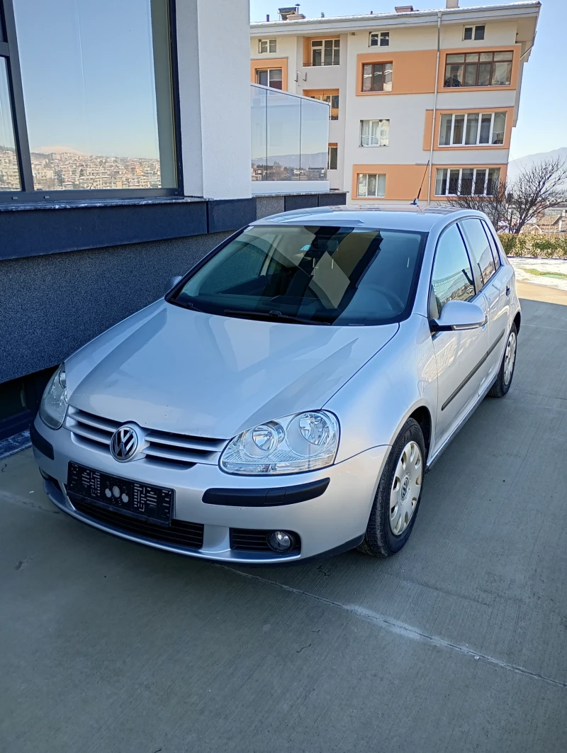 VW Golf 1.9 TDI 105 4x4 6ск Подгрев Парктроник, снимка 1 - Автомобили и джипове - 48716937