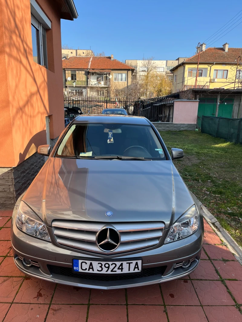 Mercedes-Benz C 180, снимка 1 - Автомобили и джипове - 48949202