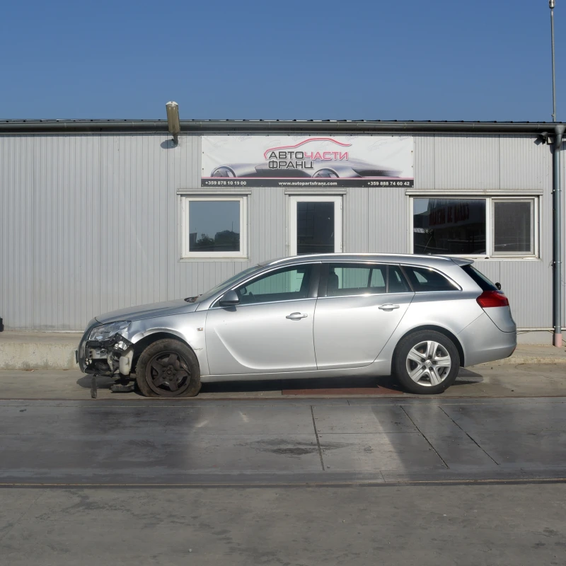 Opel Insignia 2.0 CDTI, снимка 3 - Автомобили и джипове - 51614086