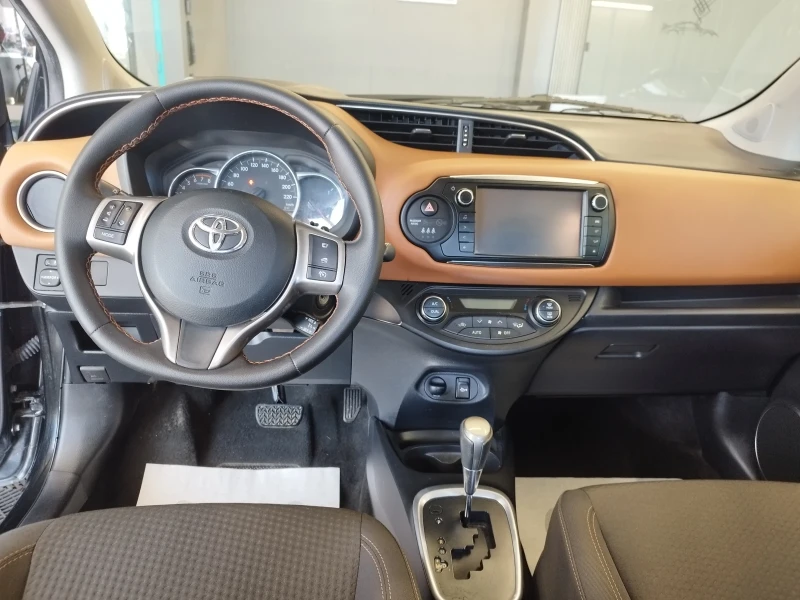 Toyota Yaris 1.33 Automatic ПРОДАДЕН, снимка 13 - Автомобили и джипове - 51768142
