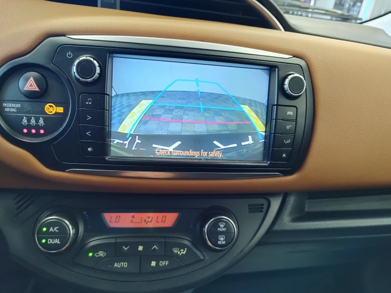 Toyota Yaris 1.33 Automatic ПРОДАДЕН, снимка 9 - Автомобили и джипове - 51768142