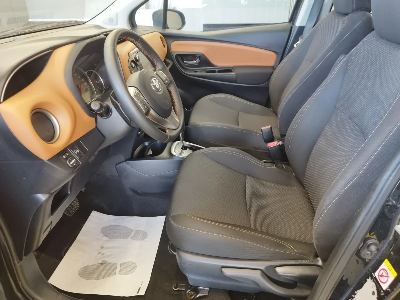 Toyota Yaris 1.33 Automatic ПРОДАДЕН, снимка 10 - Автомобили и джипове - 51768142