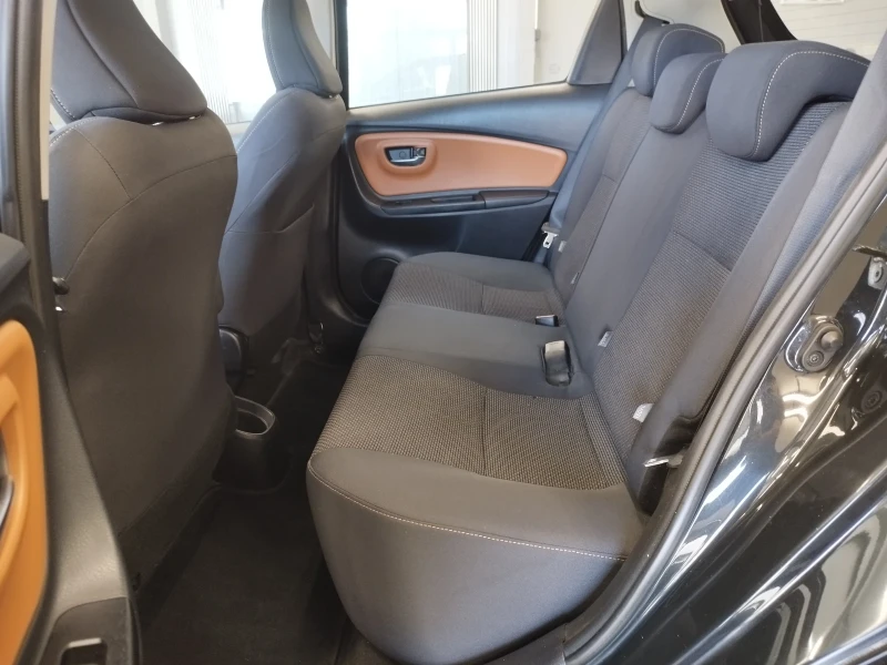Toyota Yaris 1.33 Automatic ПРОДАДЕН, снимка 12 - Автомобили и джипове - 51768142
