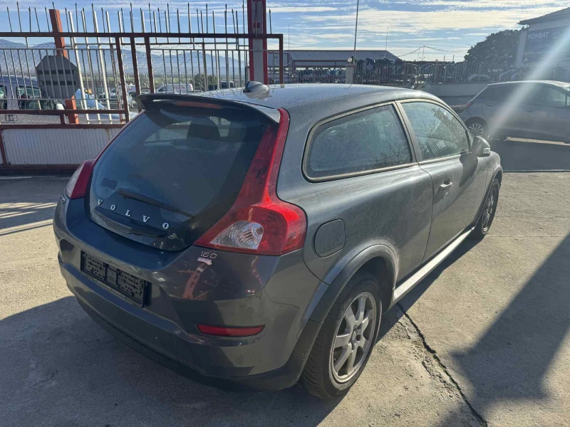 Volvo C30 1.6, снимка 3 - Автомобили и джипове - 52438548