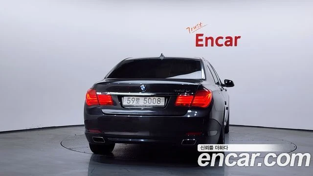 BMW 740, снимка 4 - Автомобили и джипове - 56077761