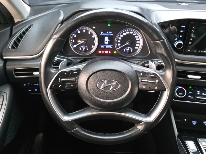Hyundai Sonata 2.0 PREMIUM, снимка 13 - Автомобили и джипове - 56161147