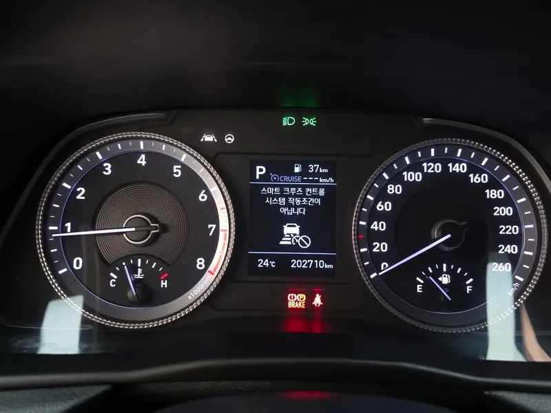 Hyundai Sonata 2.0 PREMIUM, снимка 8 - Автомобили и джипове - 56161147