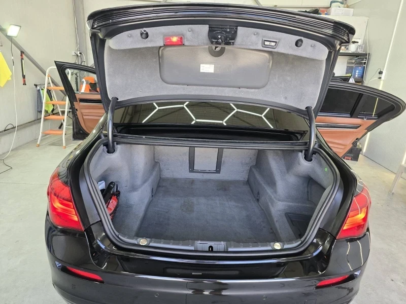BMW 750 Xdrive750, снимка 11 - Автомобили и джипове - 56485572