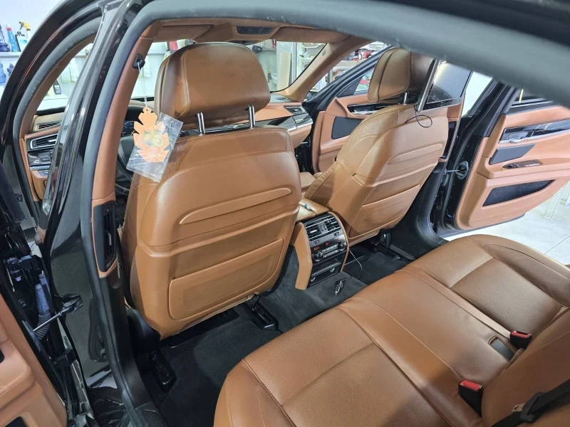 BMW 750 Xdrive750, снимка 12 - Автомобили и джипове - 56485572
