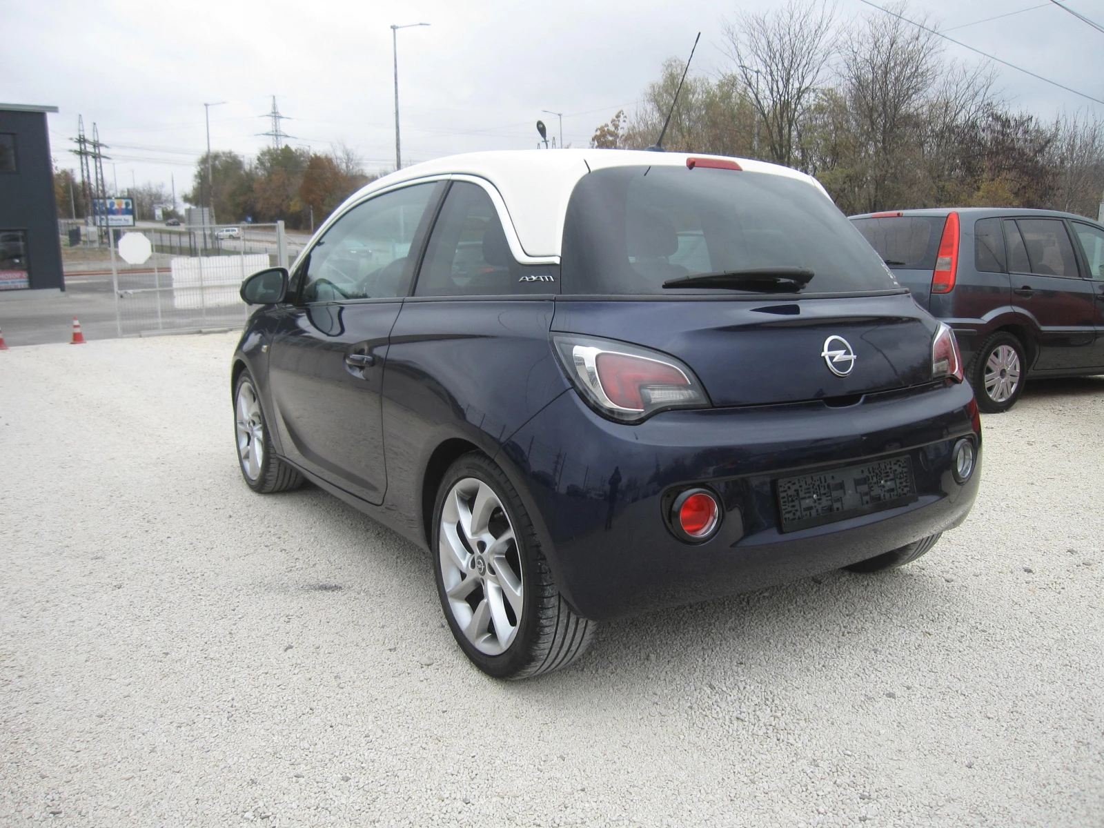 Opel Adam 1, 2-Cosmo, Кожа, Автопилот - изображение 3