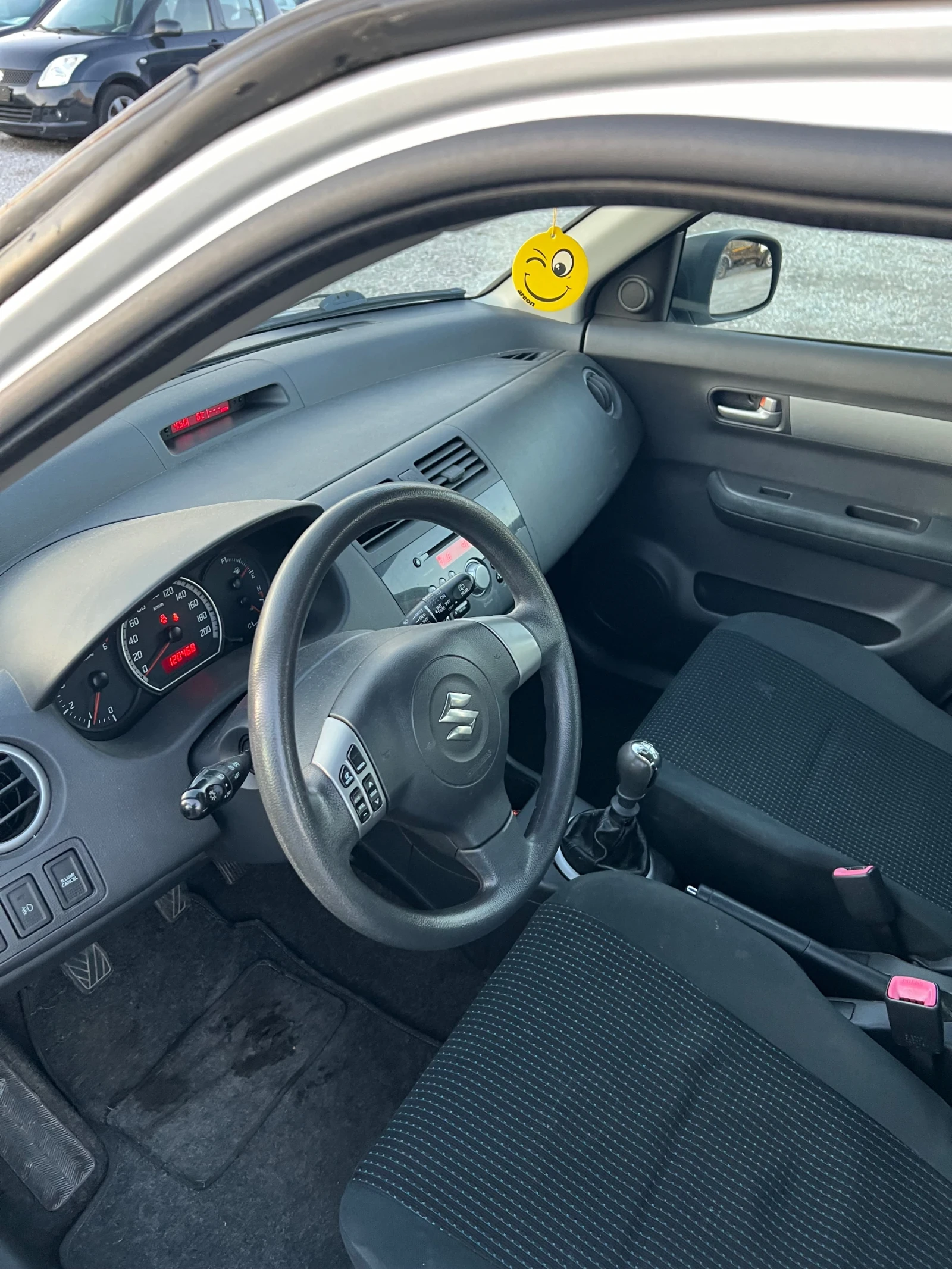 Suzuki Swift 1.3 DDiS - изображение 10