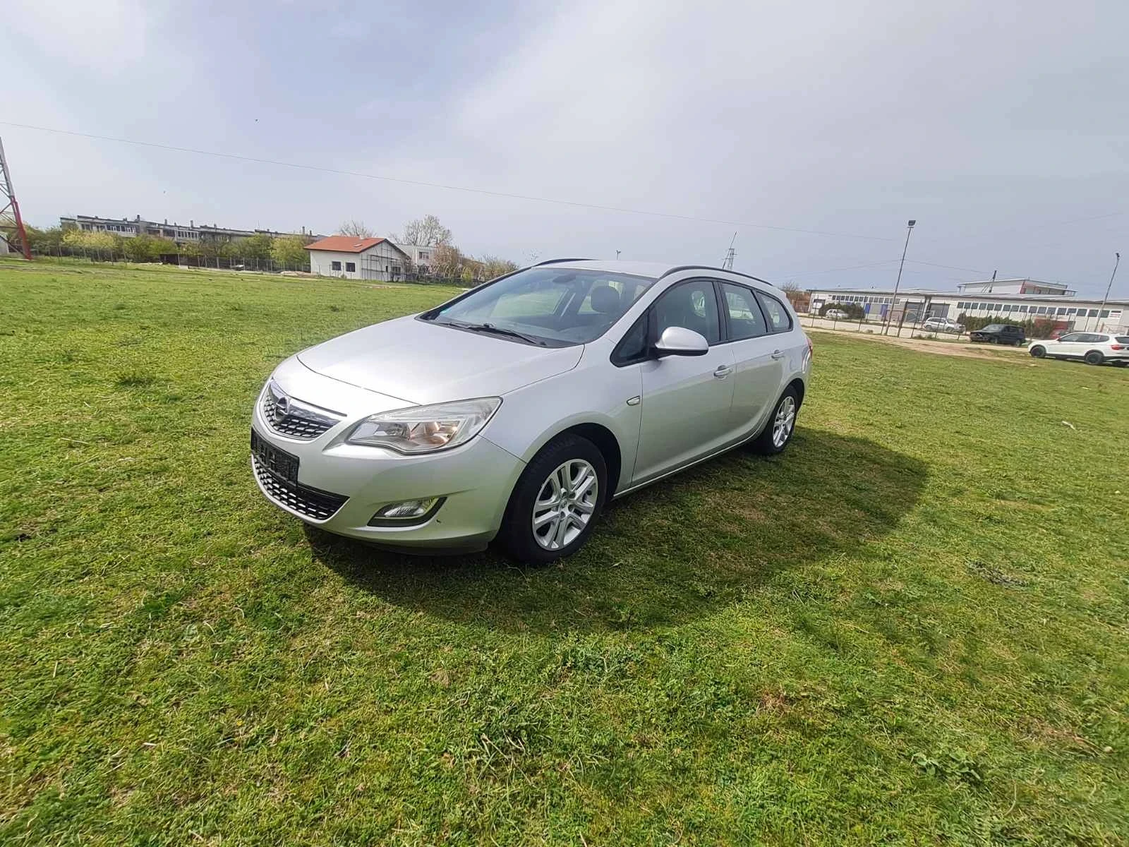 Opel Astra J 1.4 ГАЗОВА ИНЖЕКЦИЯ - изображение 3