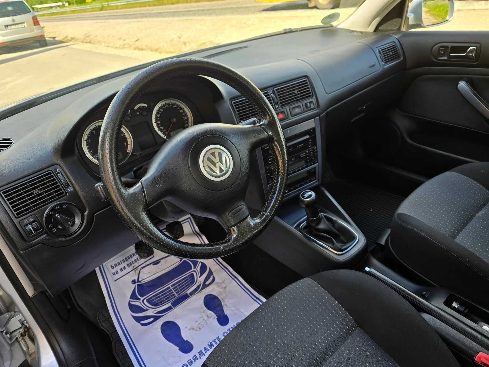 VW Golf 1.6 БЕНЗИН РЕАЛНИ КИЛОМЕТРИ - изображение 9
