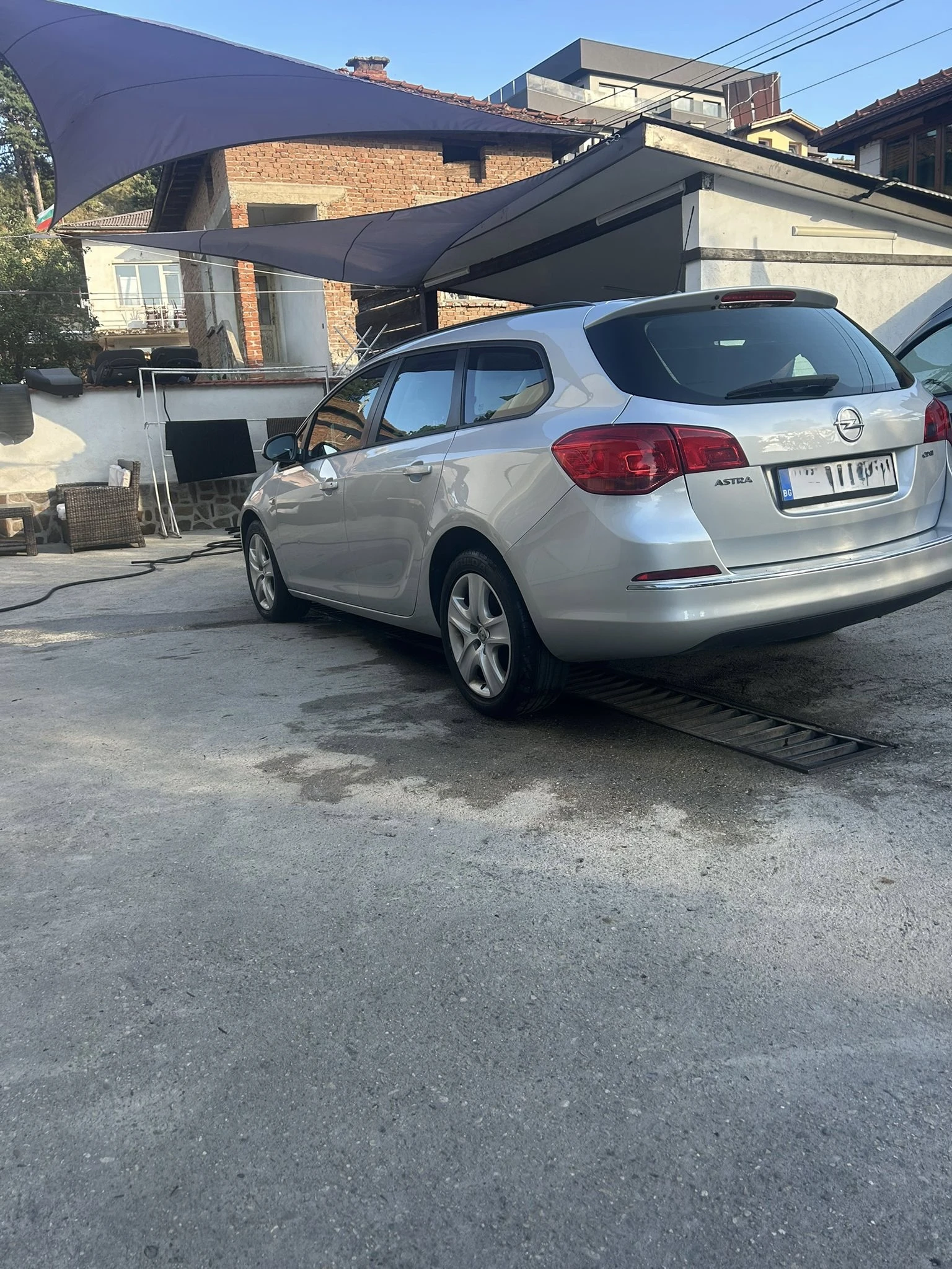 Opel Astra Sport Tourer - изображение 2