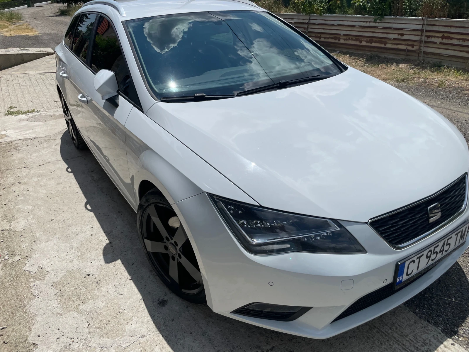 Seat Leon ST 1.6 TDI - изображение 3