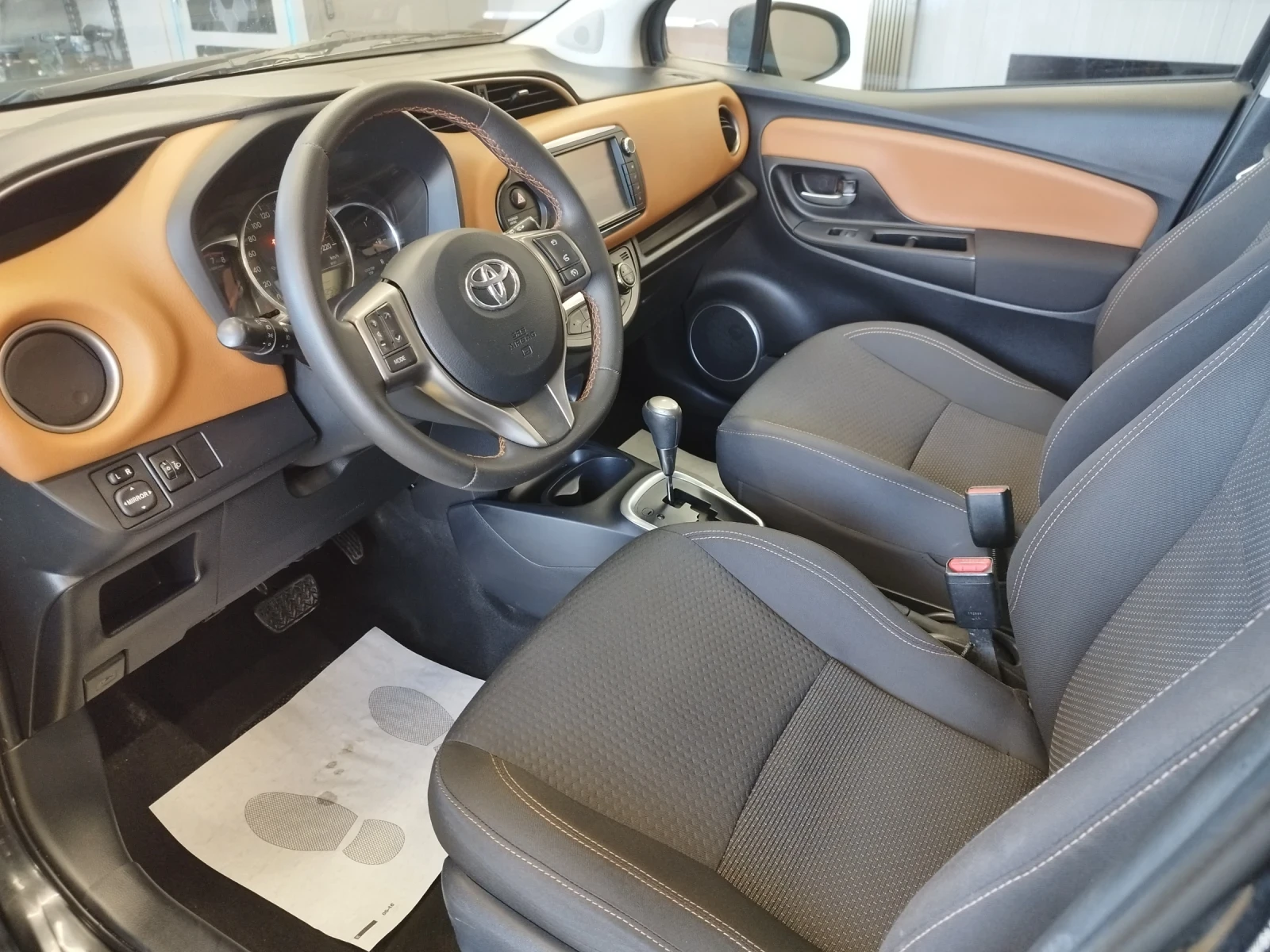 Toyota Yaris 1.33 Automatic NAVI | Mobile.bg   11