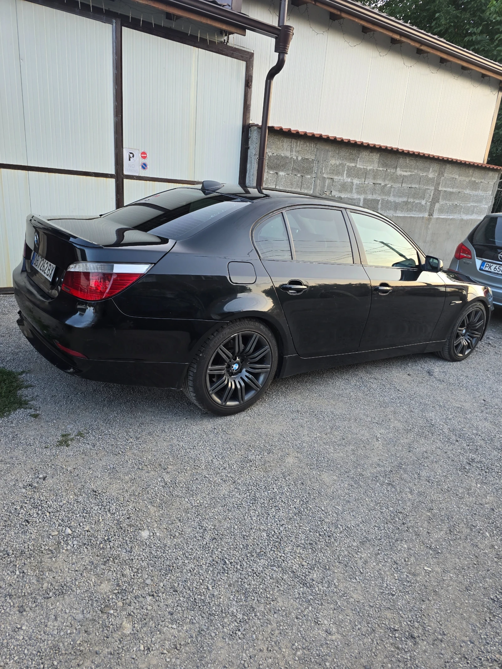 BMW 525 525д 177к - изображение 5