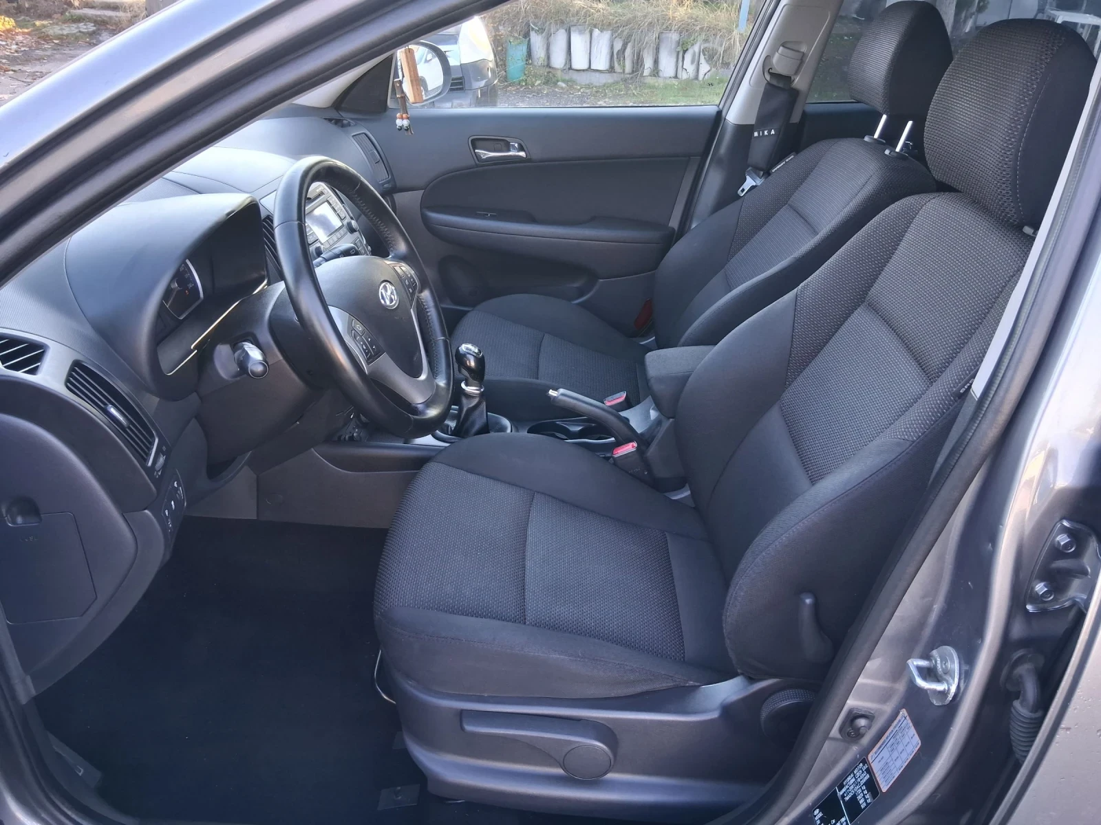 Hyundai I30 1.6 PREMIUM ���� ����  | Mobile.bg � ����������� 15