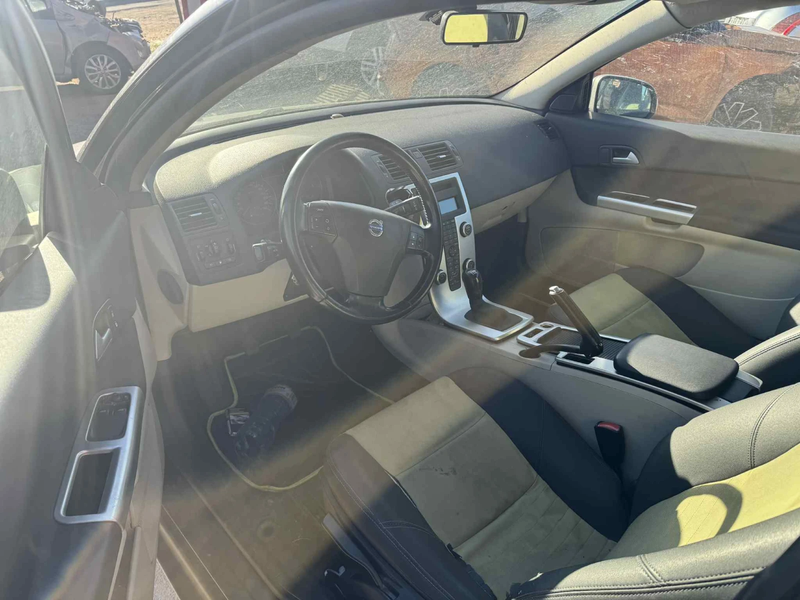 Volvo C30 1.6 - изображение 8