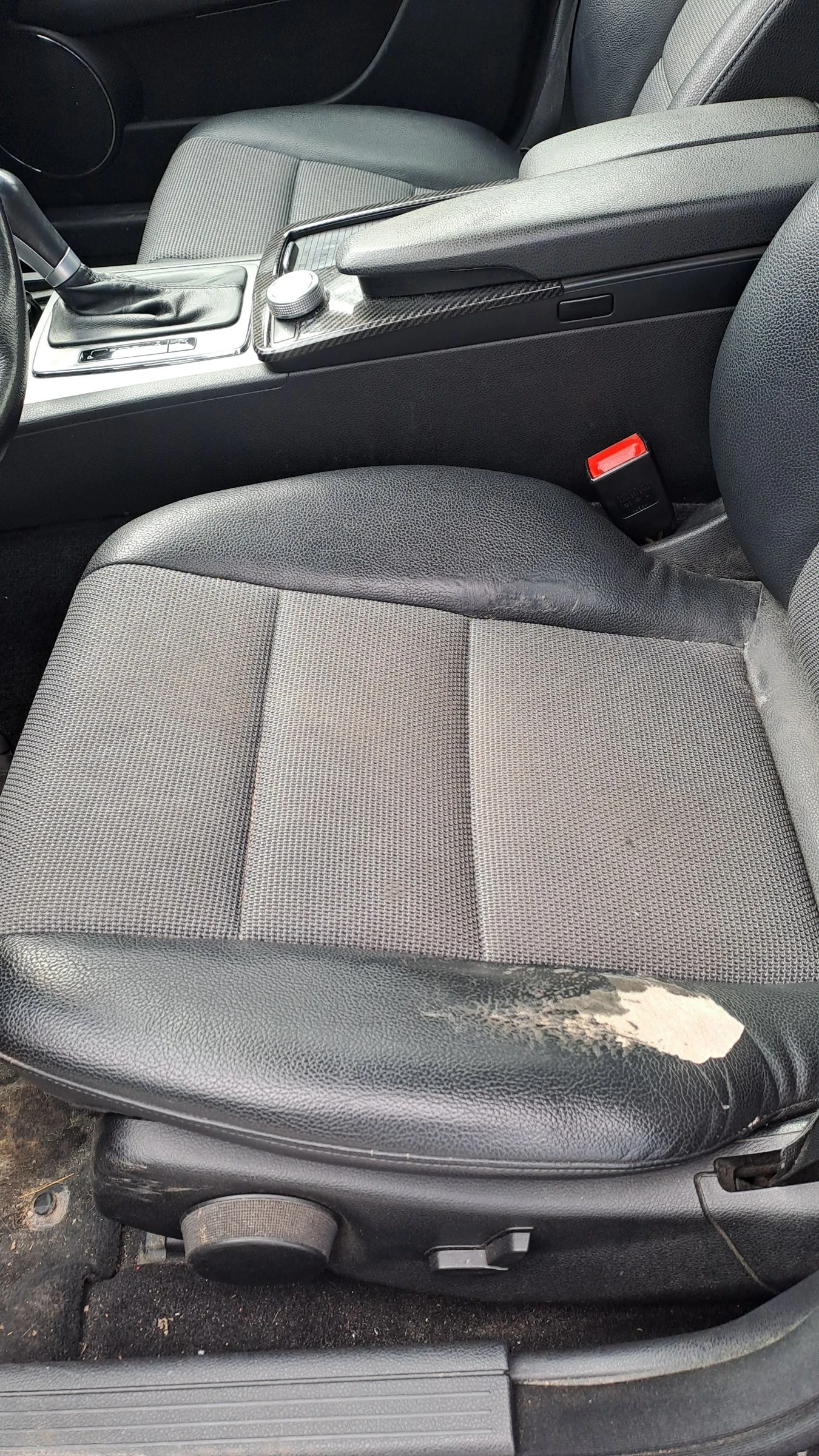 Mercedes-Benz C 220, снимка 8 - Автомобили и джипове - 54006010