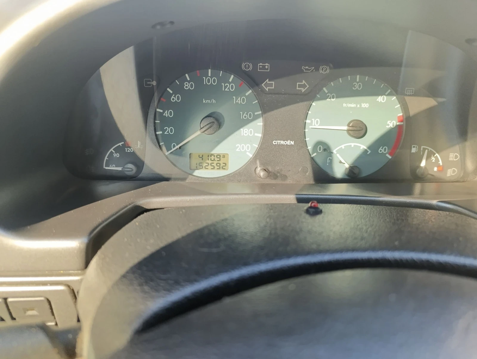 Citroen Xsara 2.0 HDI, снимка 9 - Автомобили и джипове - 54154388