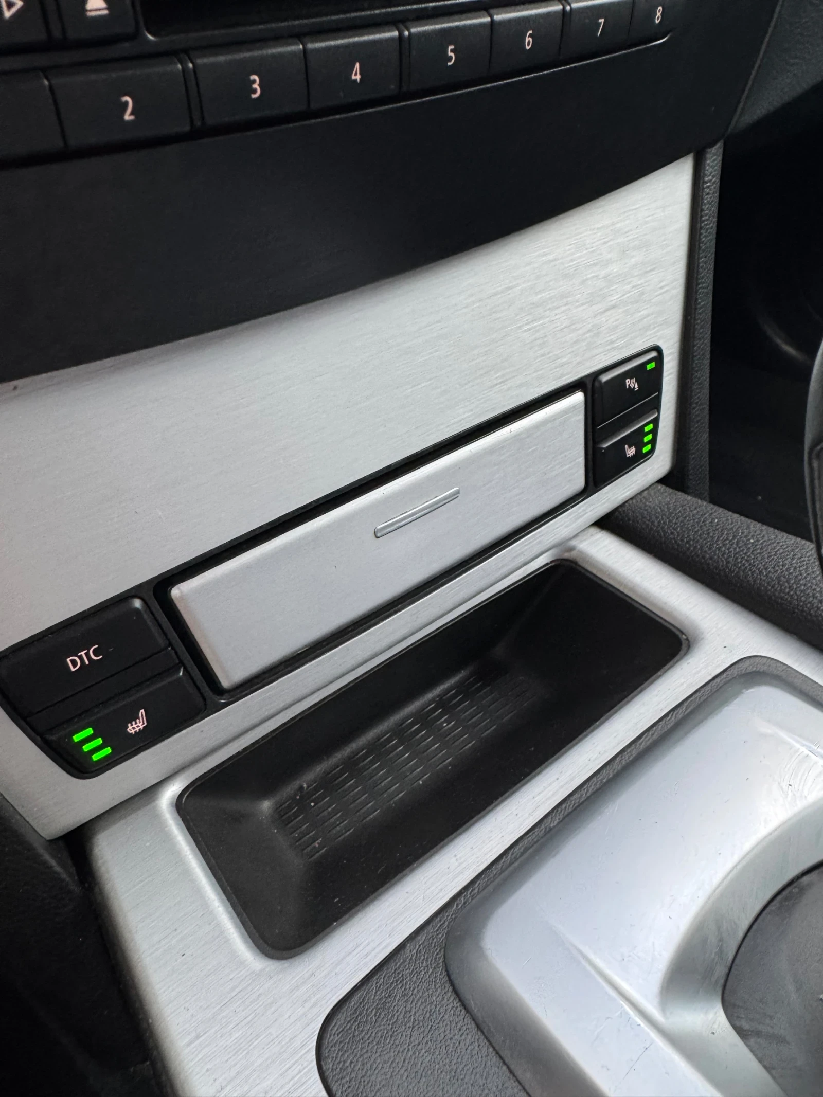 BMW 525 Facelift M Paket, снимка 8 - Автомобили и джипове - 54180776