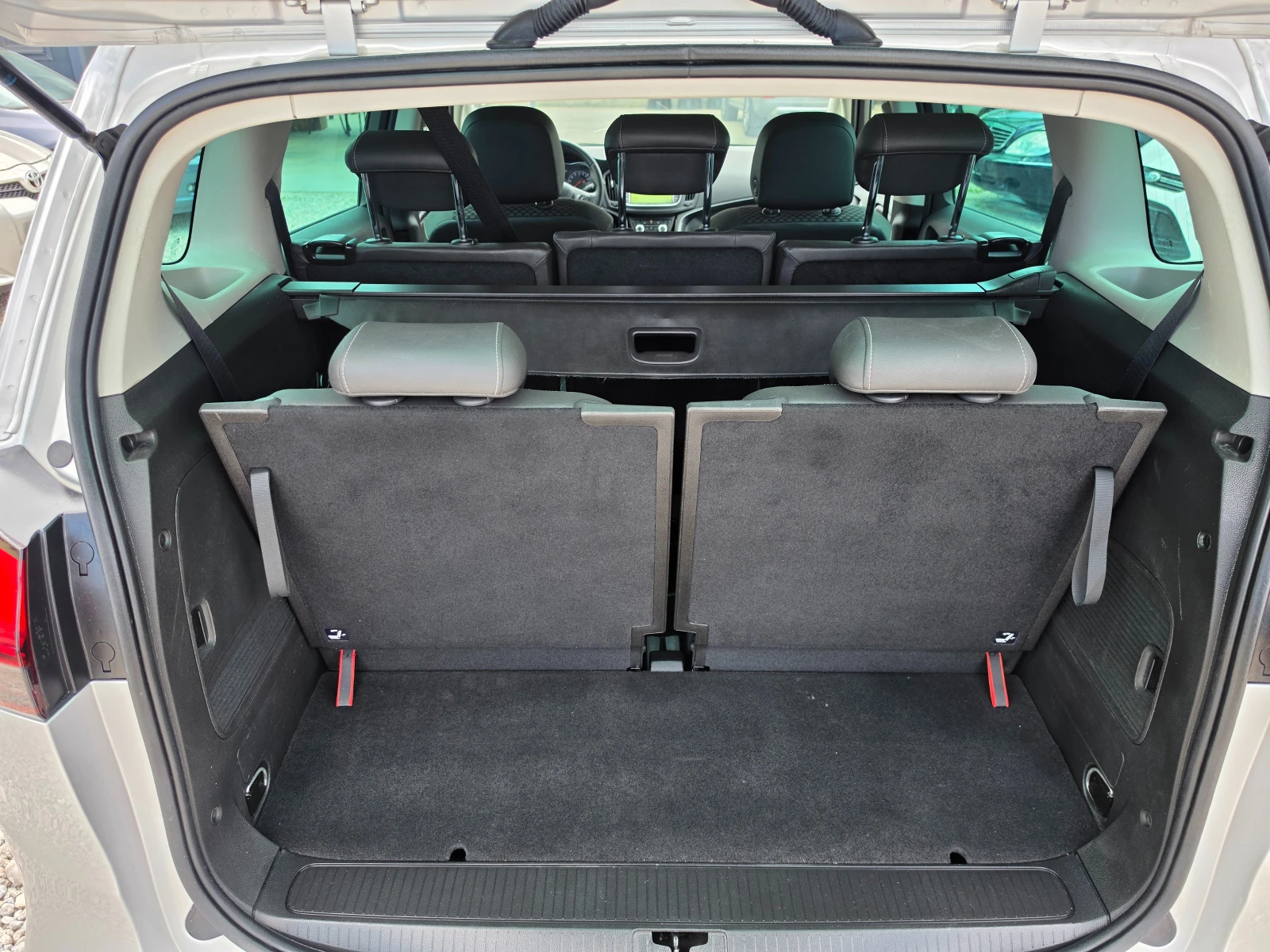 Opel Zafira 2.0CDTI COSMO/7 МЕСТЕН/, снимка 14 - Автомобили и джипове - 54776903