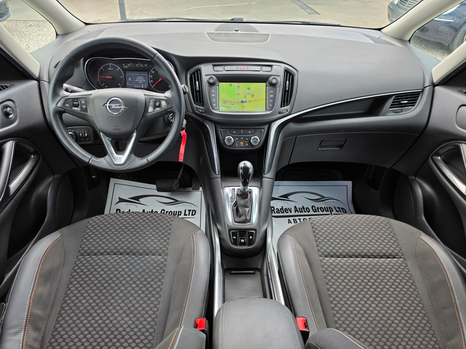 Opel Zafira 2.0CDTI COSMO/7 МЕСТЕН/, снимка 9 - Автомобили и джипове - 54776903