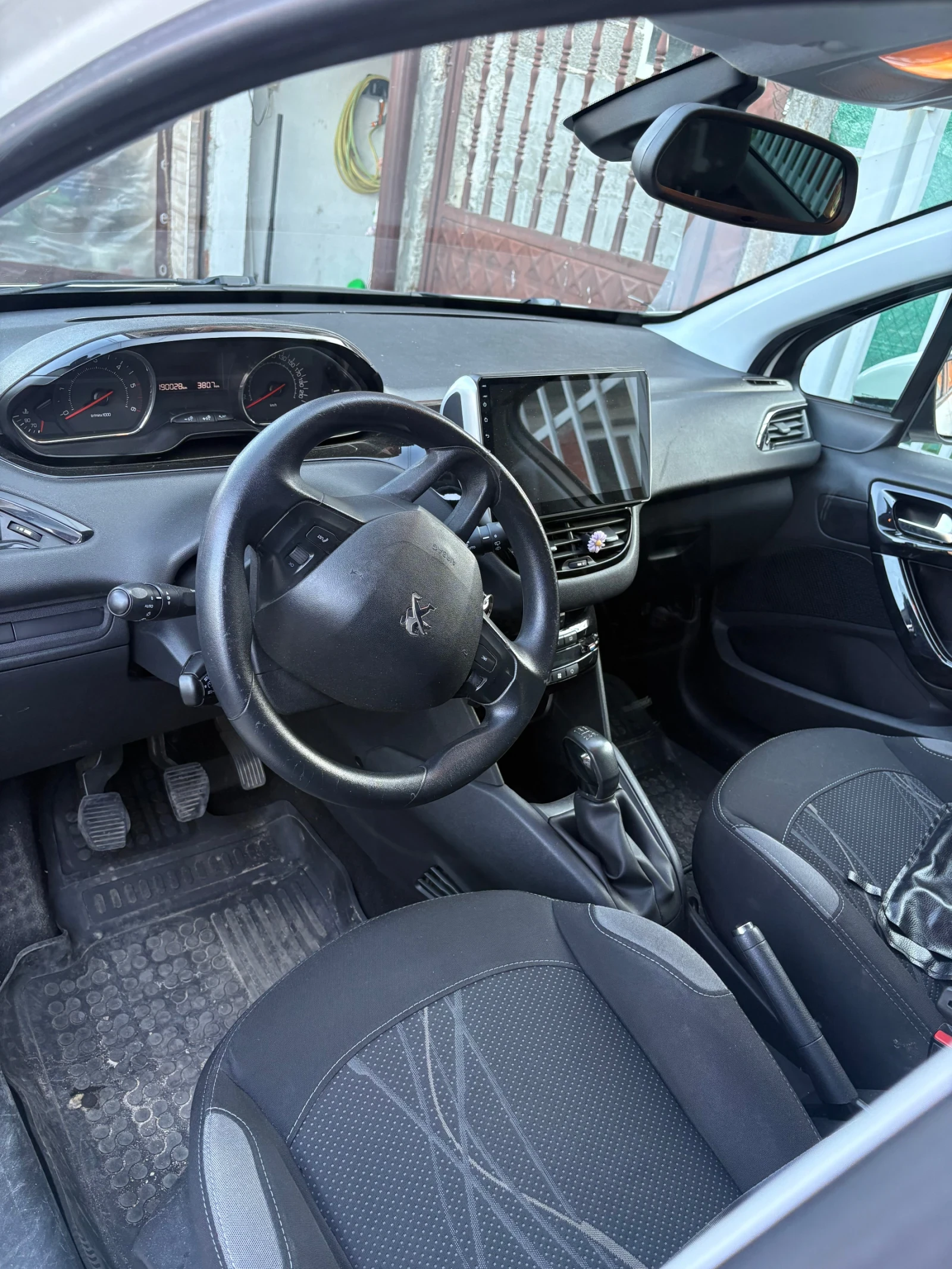 Peugeot 208 | Mobile.bg � ����������� 5
