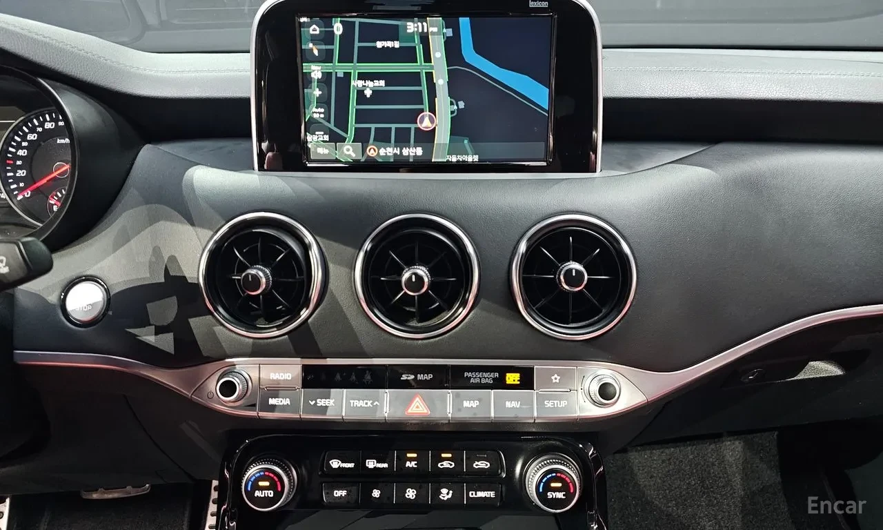 Kia Stinger 3.3 ����� | ����� | HEADS UP | 360 | Mobile.bg � ����������� 15