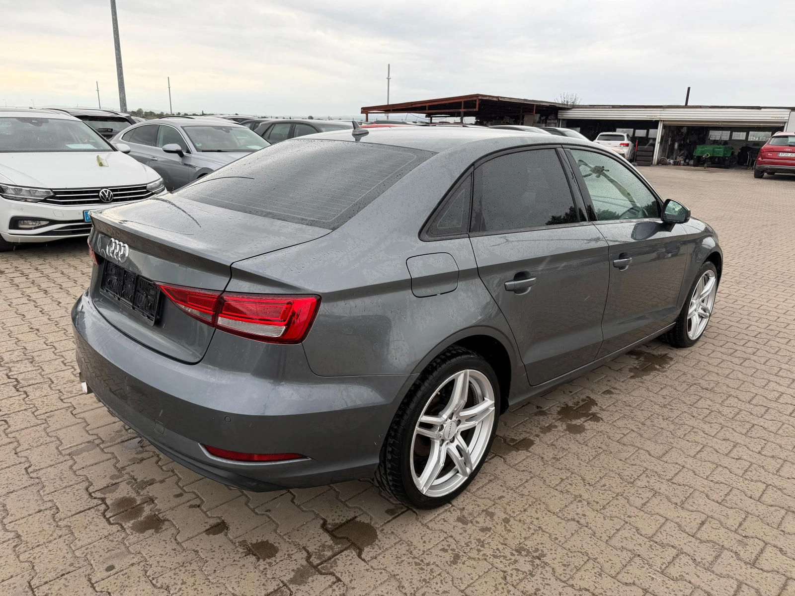 Audi A3 1.6TDI AVTOMAT/NAVI EURO 6, снимка 6 - Автомобили и джипове - 55407296