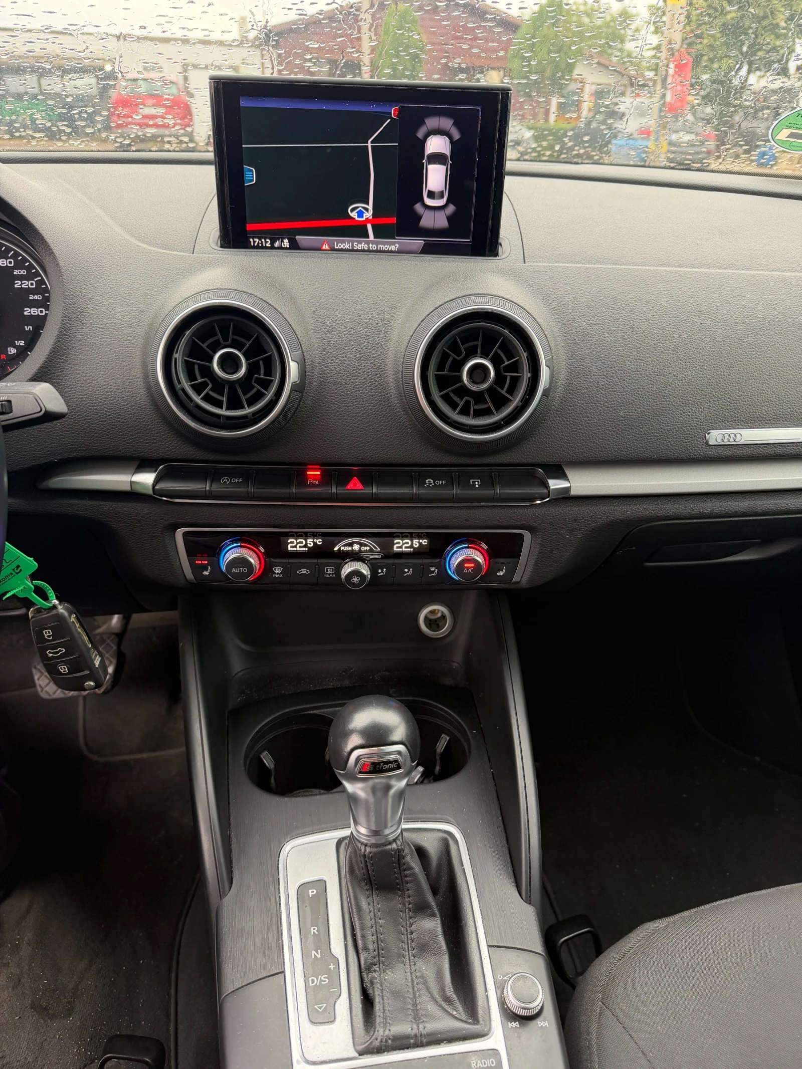 Audi A3 1.6TDI AVTOMAT/NAVI EURO 6, снимка 11 - Автомобили и джипове - 55407296