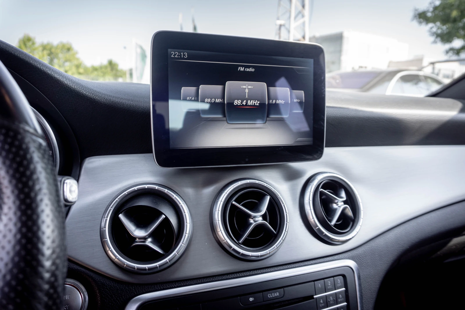Mercedes-Benz CLA 250 AMGPACK-4MATIC-ТОП-РЕАЛНИ КМ-ГАРАНЦИЯ!, снимка 12 - Автомобили и джипове - 55643657