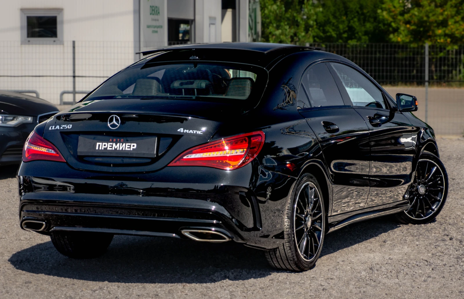 Mercedes-Benz CLA 250 AMGPACK-4MATIC-ТОП-РЕАЛНИ КМ-ГАРАНЦИЯ!, снимка 4 - Автомобили и джипове - 55643657