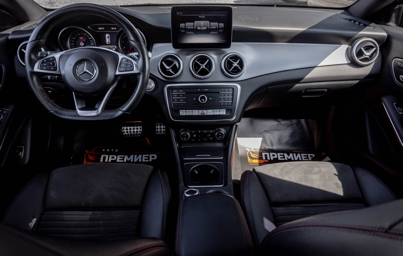 Mercedes-Benz CLA 250 AMGPACK-4MATIC-ТОП-РЕАЛНИ КМ-ГАРАНЦИЯ!, снимка 9 - Автомобили и джипове - 55643657