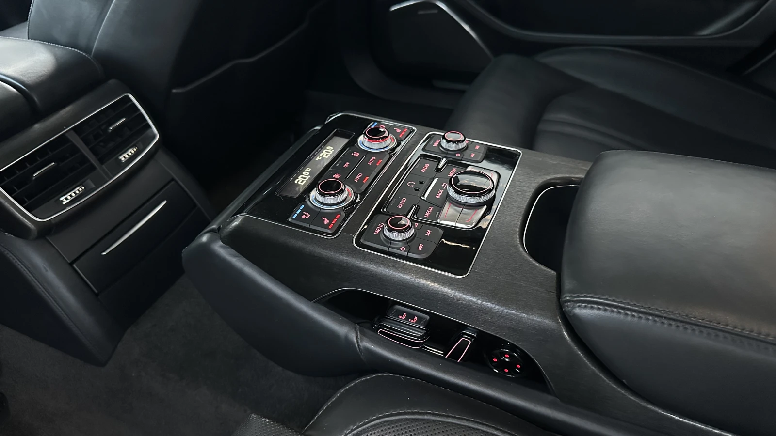 Audi A8 LONG| FULL - FULL| NIGHT VISION| PANROAMA| B&O | Mobile.bg � ����������� 13