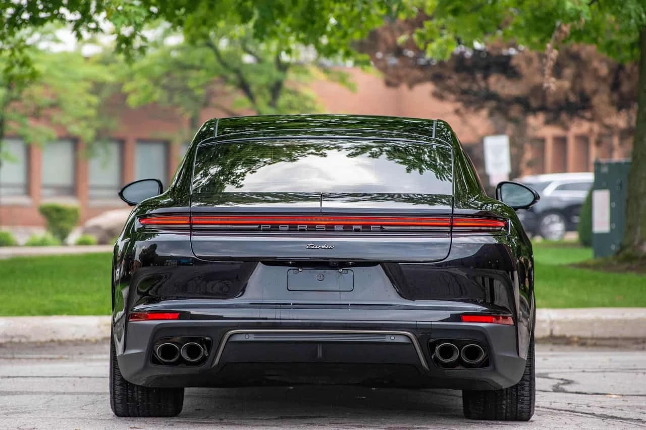 Porsche Panamera * Turbo E Hybrid AWD * CARFAX * , снимка 4 - Автомобили и джипове - 56184062