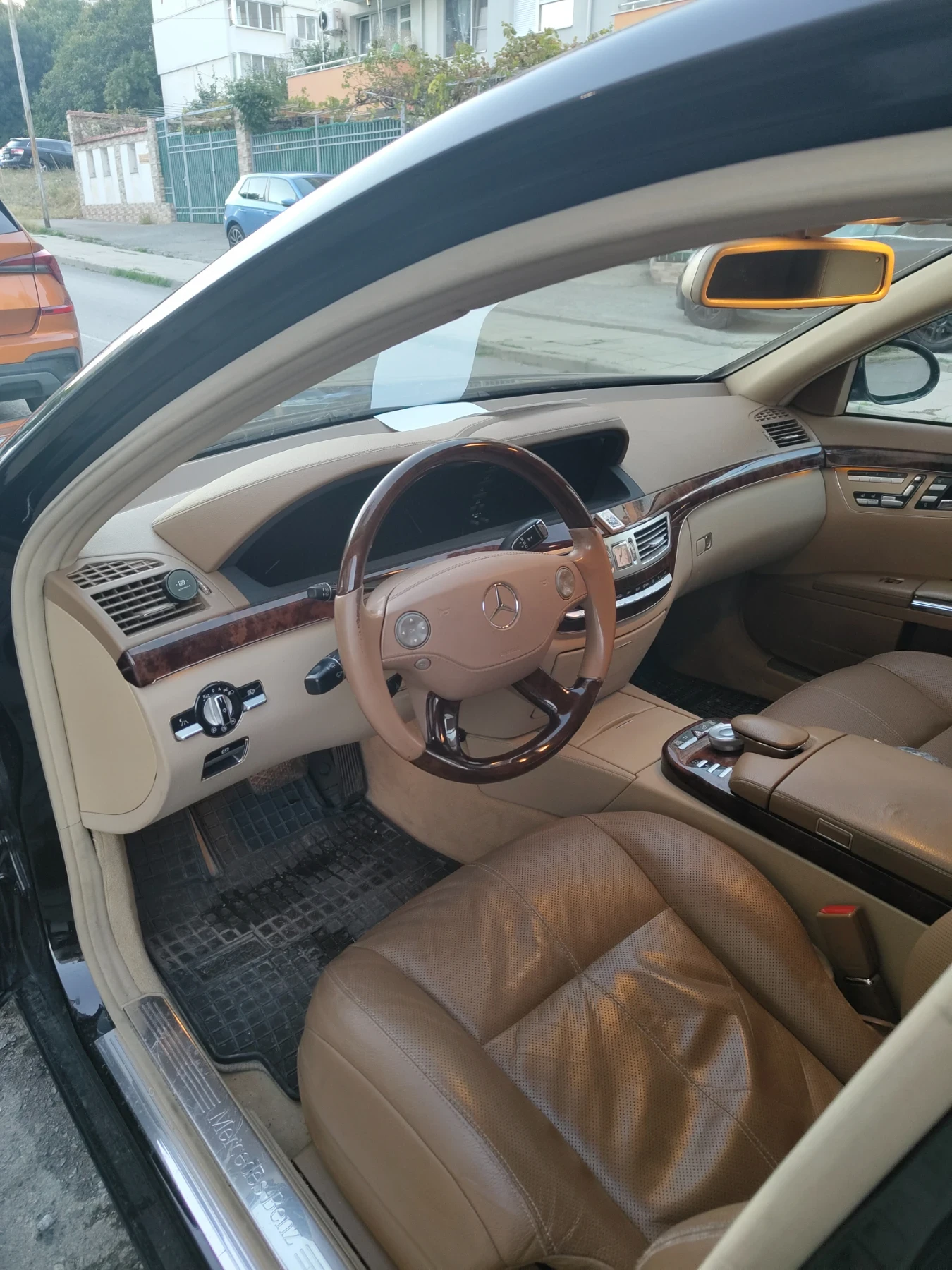 Mercedes-Benz S 500 Бензин+ ГАЗ, снимка 5 - Автомобили и джипове - 56252400