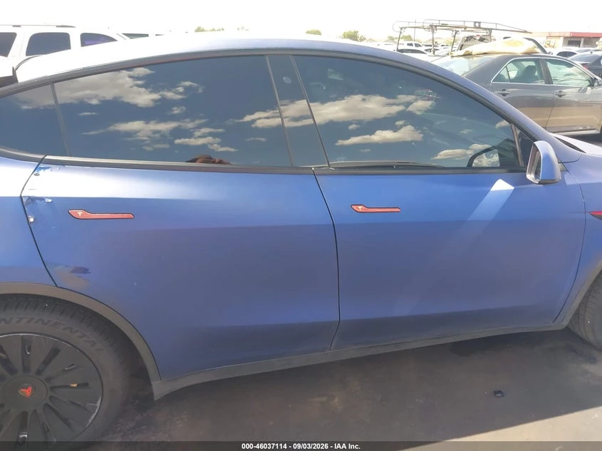 Tesla Model Y electric, снимка 13 - Автомобили и джипове - 56657856