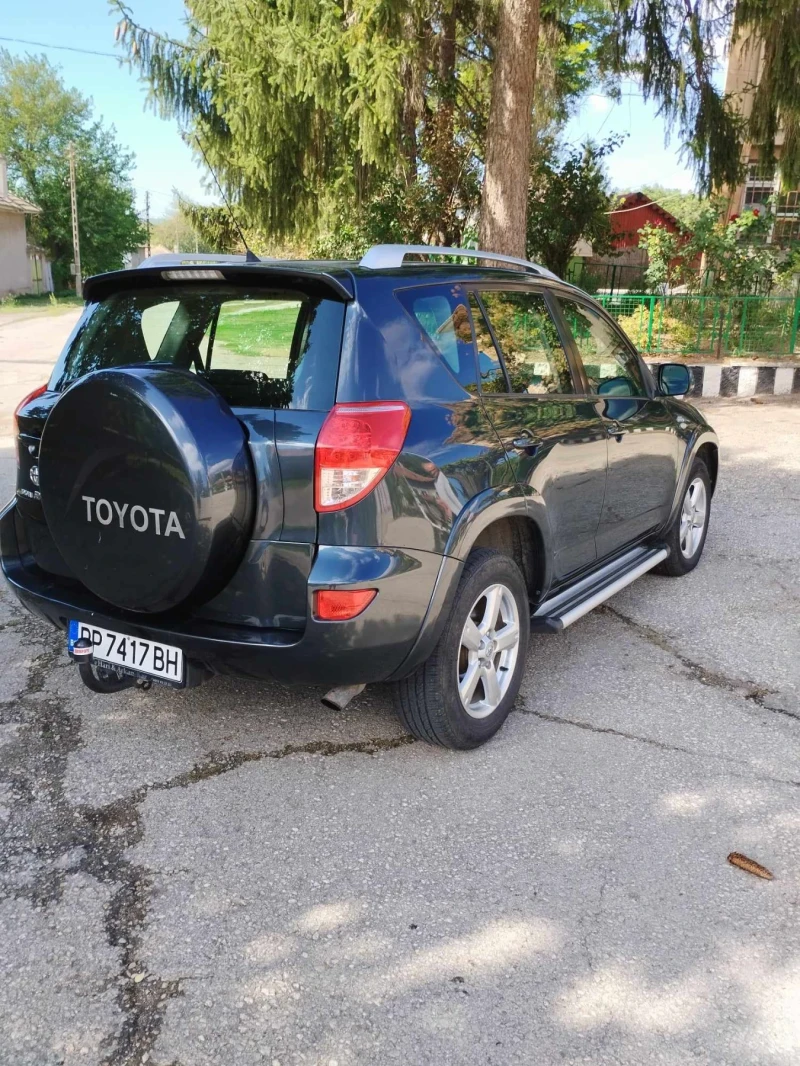 Toyota Rav4, снимка 4 - Автомобили и джипове - 47357843